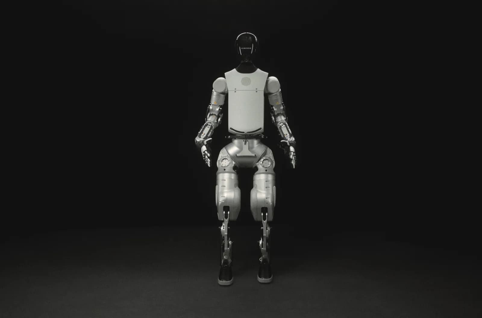 HMND 01 Alpha Bipedal humanoid robot — official Humanoid image 5