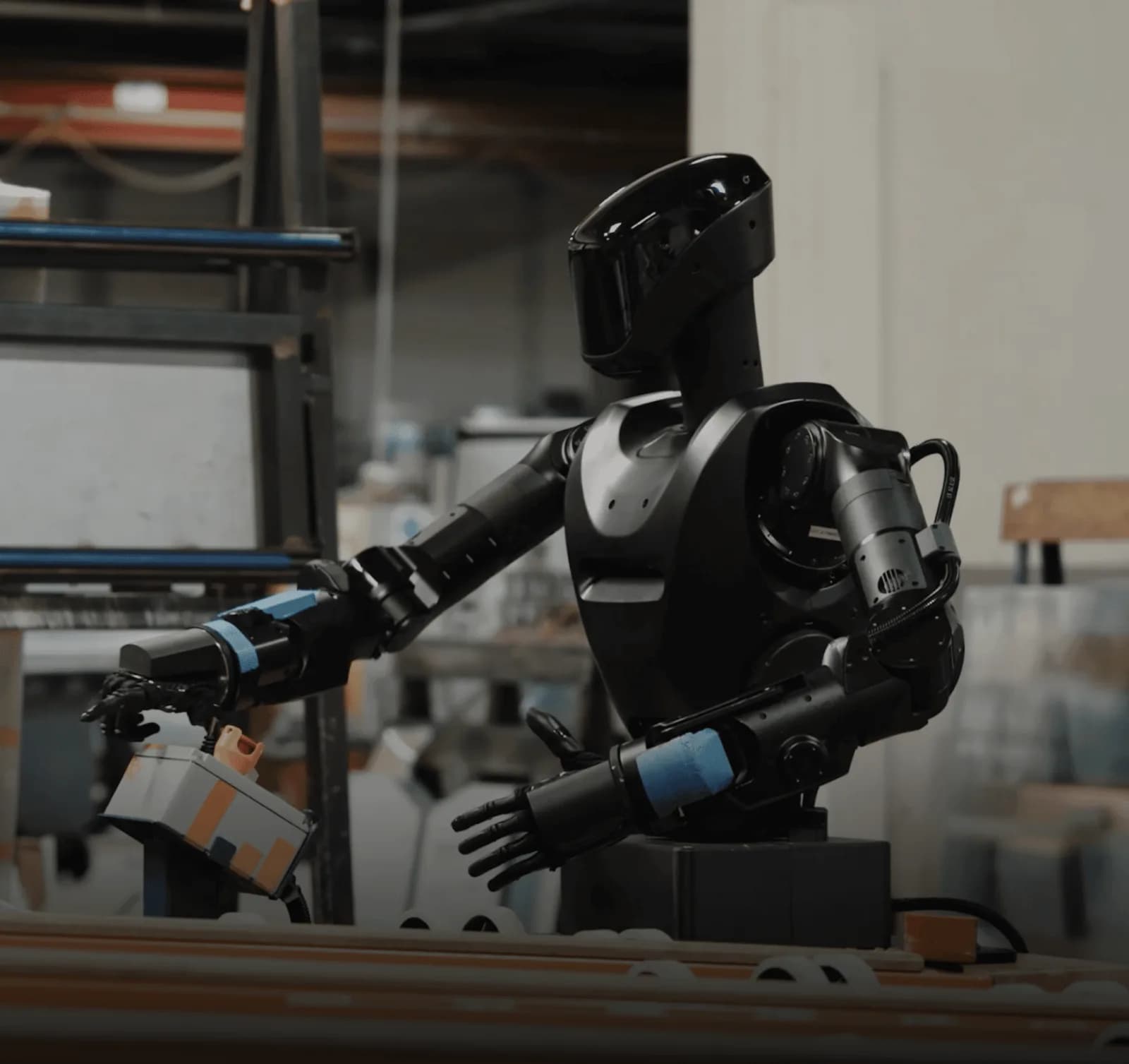 Phantom MK-1 industrial humanoid robot — official Foundation image 2