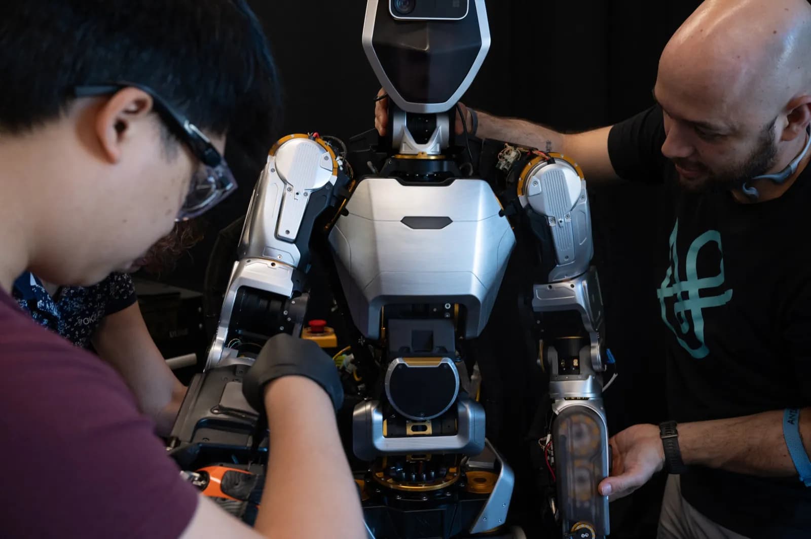 Phoenix humanoid robot — official Sanctuary AI image 7