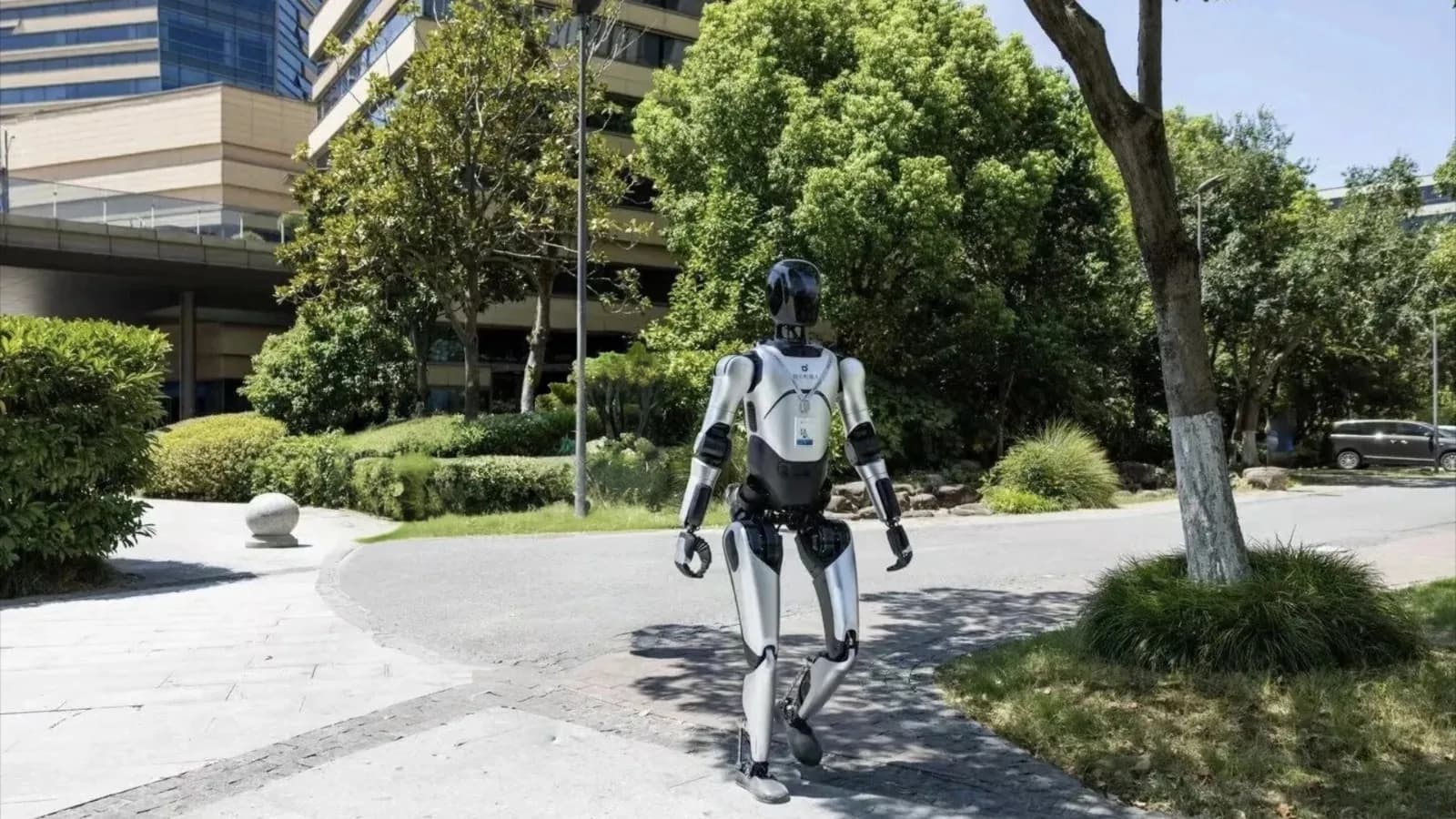 AgiBot A2 humanoid robot — official AgiBot image 3